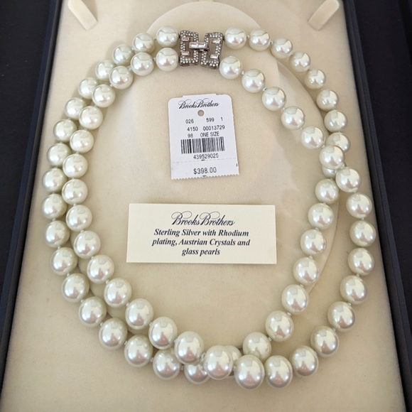 Brooks Brothers Austrian crystal and pearl double strand necklace - Picture 2 of 12